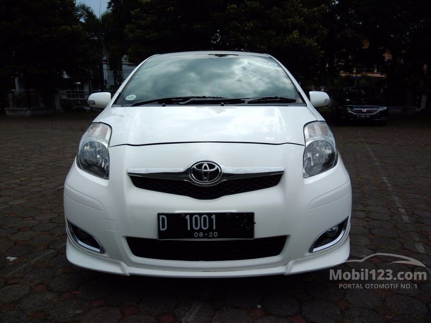 Jual Mobil  Toyota Yaris  2010 S Limited 1 5 di Jawa Barat  