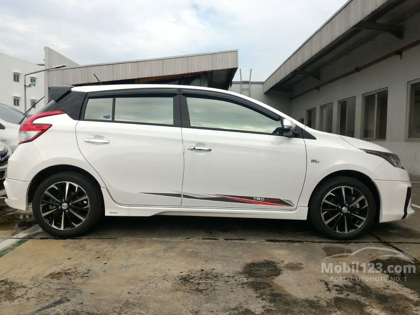 pinjaman ringan angsuran uang DKI 1.5 Toyota TRD di Jakarta Sportivo 2017 Yaris