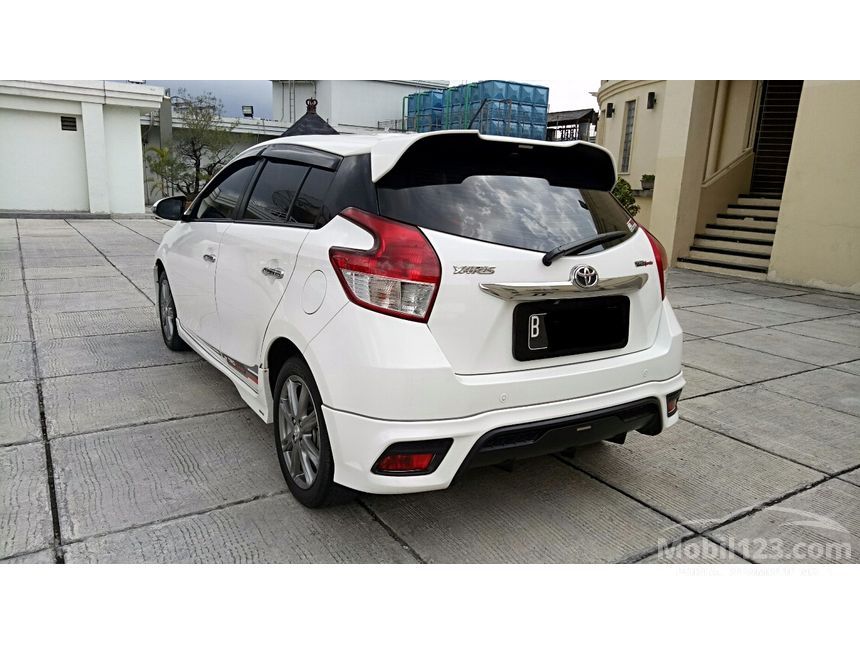 Jual Mobil Toyota Yaris 2015 TRD Sportivo 1.5 di DKI 