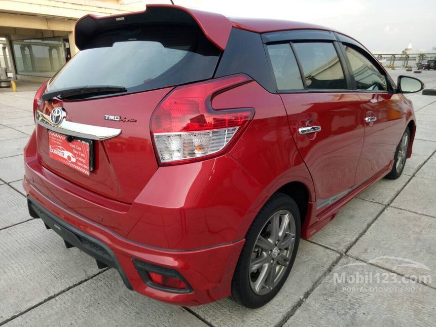  Foto  Mobil  Toyota  Yaris  Warna  Merah  Rommy Car