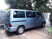 2003 Volkswagen Caravelle 2.5 MPV Minivans