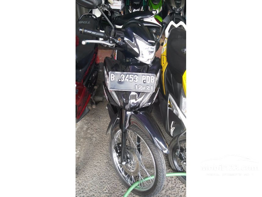 Jual Motor  Honda Revo  2016 110 0 1 di DKI Jakarta  Manual 