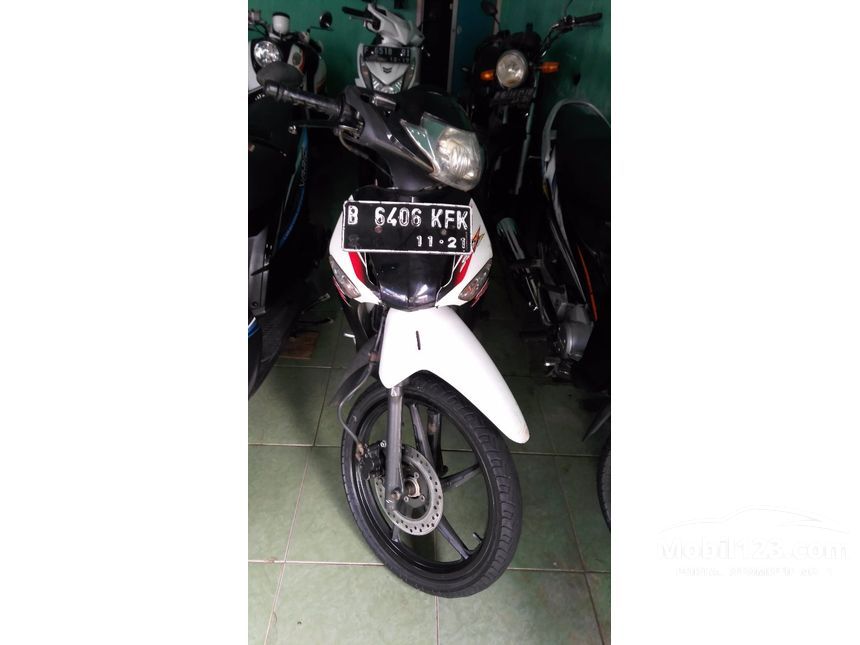 Jual Motor Honda  Supra  2006 0 1 di Jawa Barat Manual Putih 