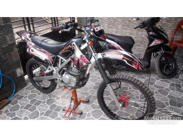 Kawasaki Klx Motor bekas dijual di Jawa-barat Indonesia 