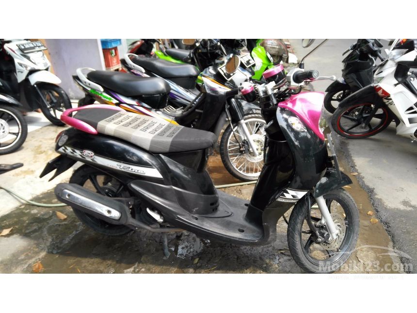 Info 27 Motor  Yamaha  Warna Ungu 