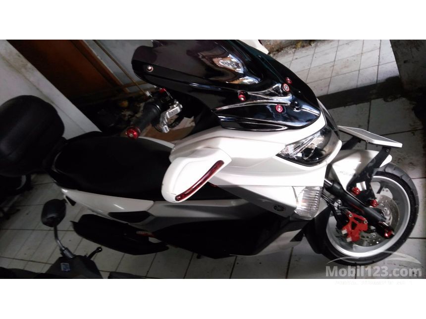 Jual Motor Yamaha N-MAX 2016 150 Automatic 0.2 di DKI 