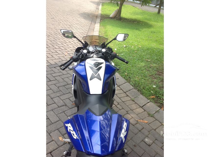 Jual Motor  Yamaha YZF R25 2019 FI 0 2 di Jawa Timur Manual 