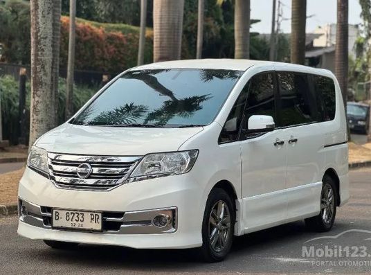 nissan serena c24 bekas 2013