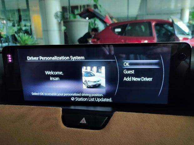 Mazda CX-60 Head Unit