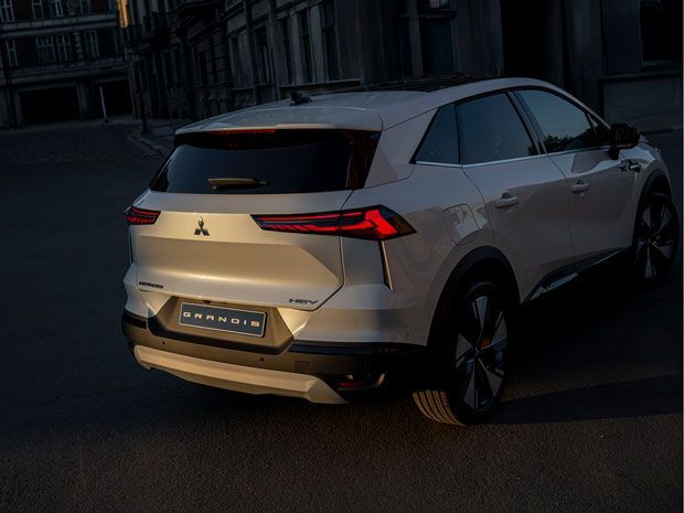 All New Mitsubishi Grandis 