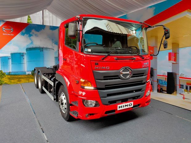 truk Hino