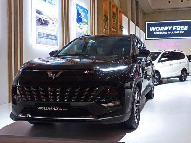 Wuling Almaz Hybrid