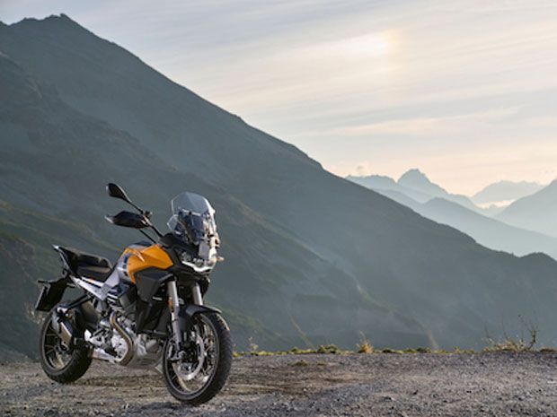 Moto Guzzi Stelvio 2024