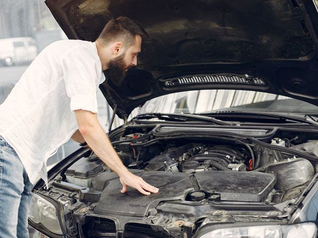 penyebab mesin mobil pincang saat digas 