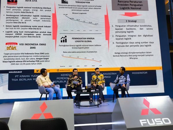 diskusi panel truk fuso giicomvec 2026