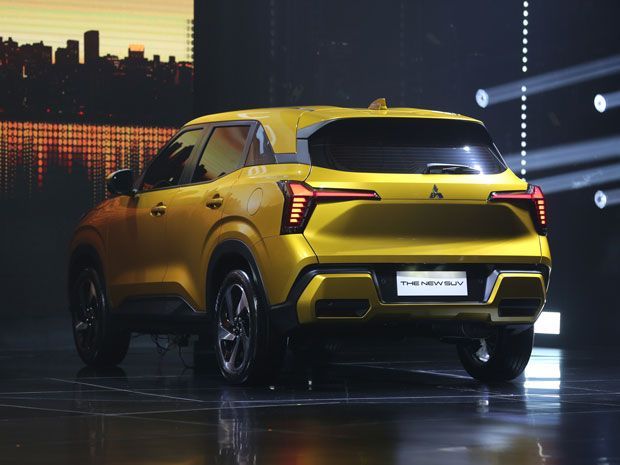 versi produksi Mitsubishi XFC Concept