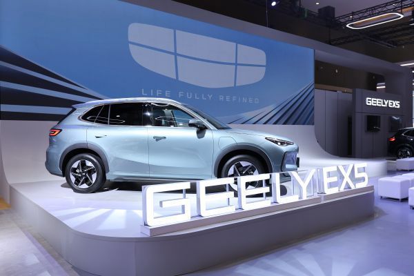 harga khusus geely ex5 di IIMS 