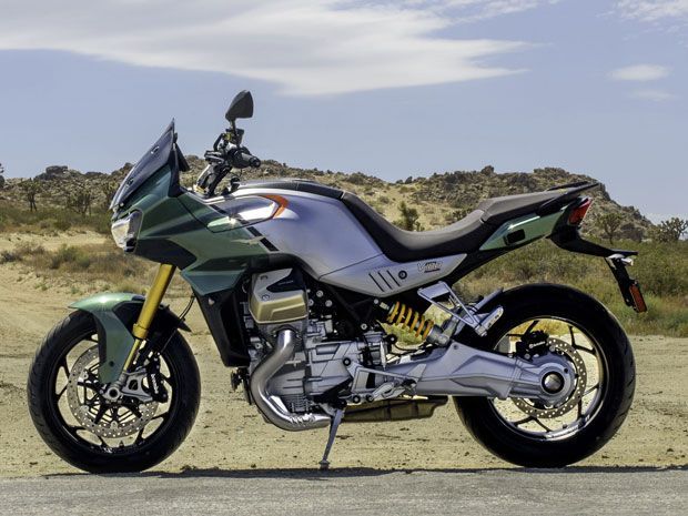 Moto Guzzi V100 Mandello