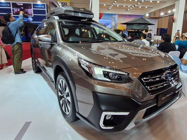 Subaru Outback x Thule 
