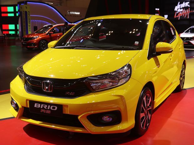 mobil Honda Brio bekas 30 juta