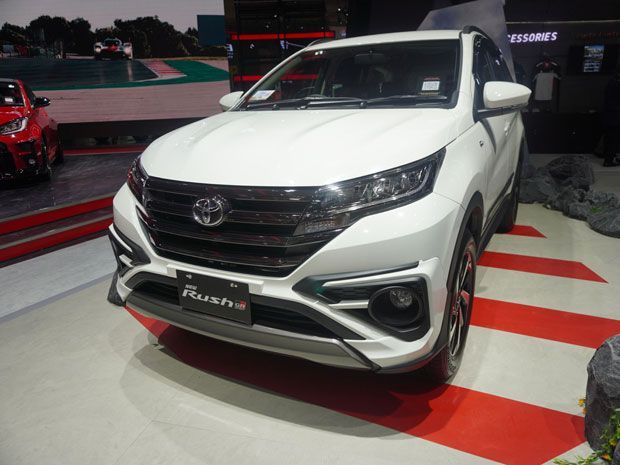 kredit Toyota Rush DP 100 juta