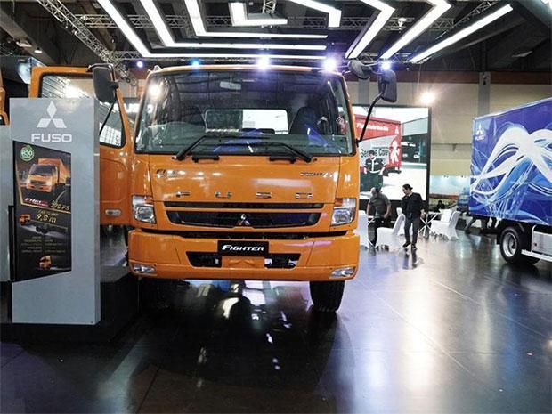 truk Mitsubishi Fuso