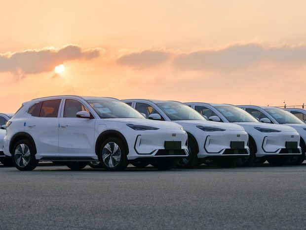 Geely EX5