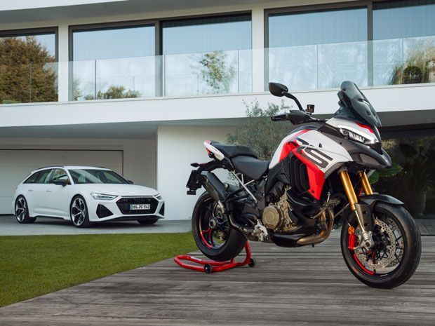 ducati panigale v4 2 seater