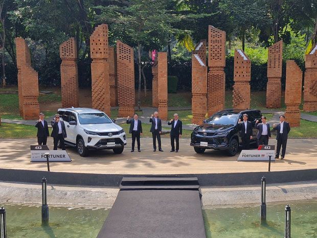 Toyota Fortuner mobil arogan
