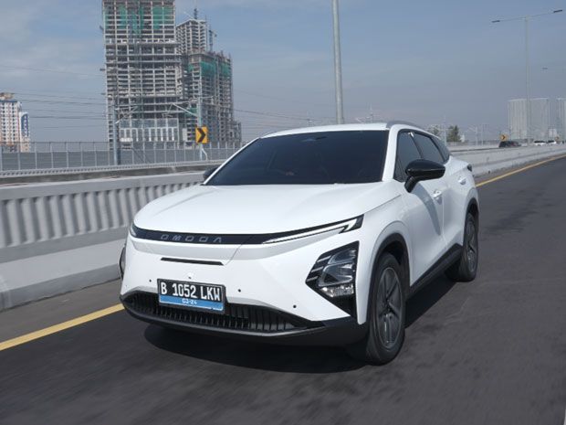Chery Omoda E5