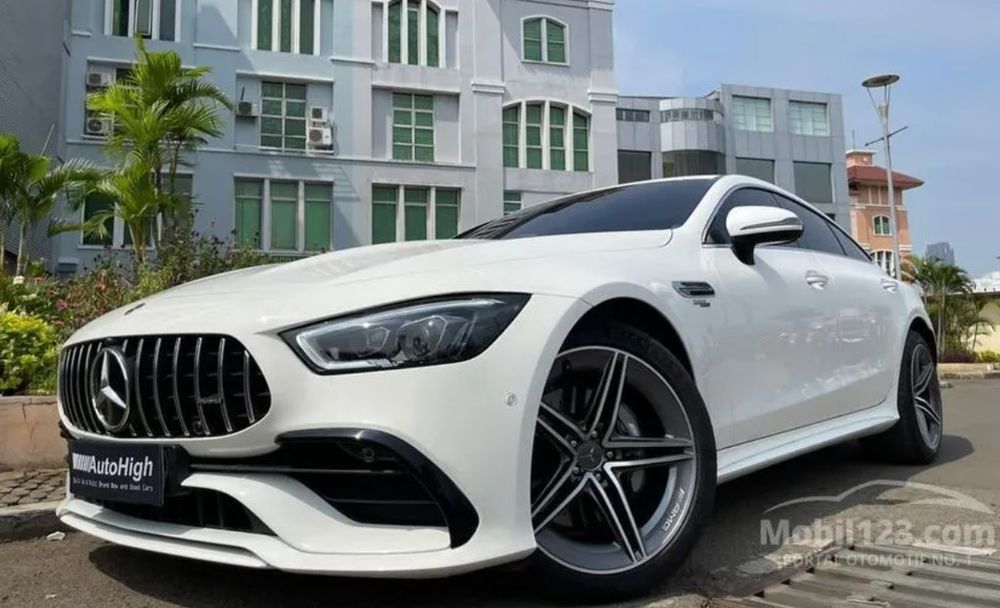 MERCEDES BENZ AMG GT53 4MATIC 2021/2022 White on Black