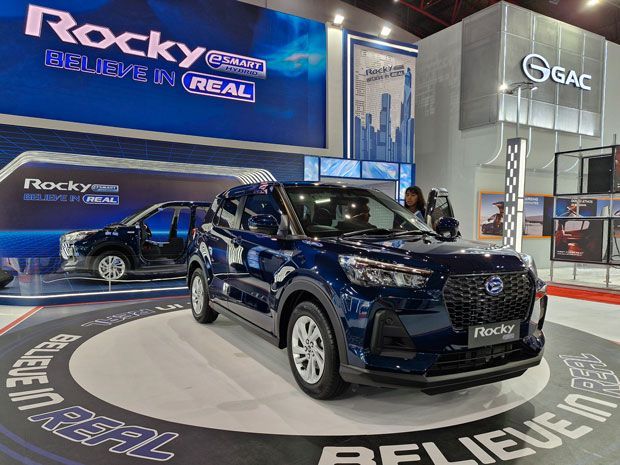 mobil hybrid termurah 