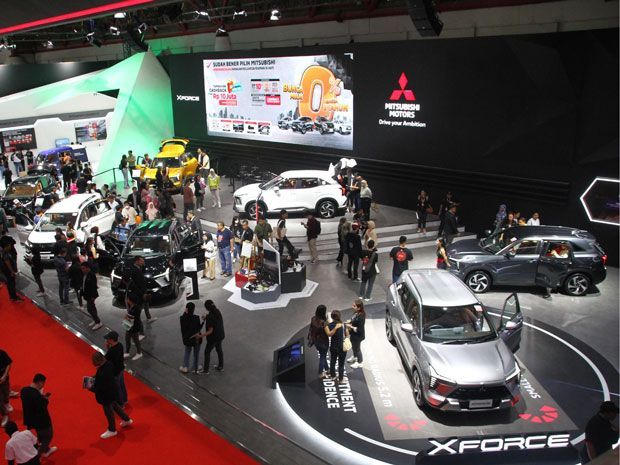 penjualan mobil Indonesia 2024