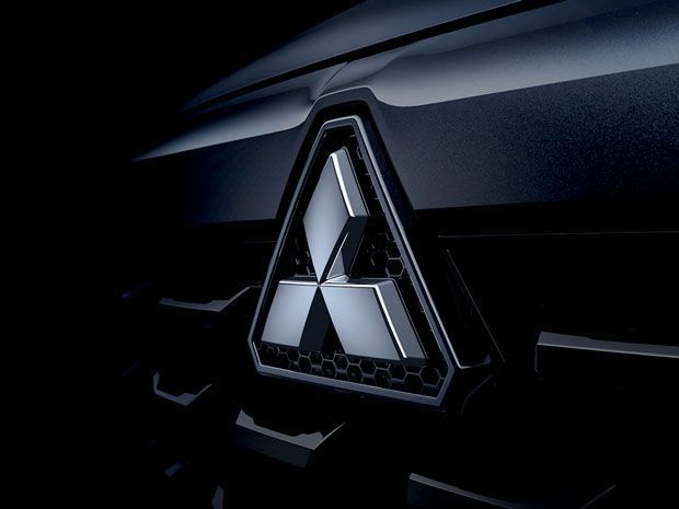 versi produksi Mitsubishi XFC Concept