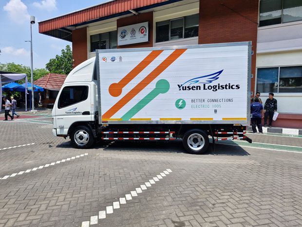Mitsubishi Fuso eCanter