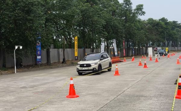 test drive mobil suzuki di GIIAS 2025