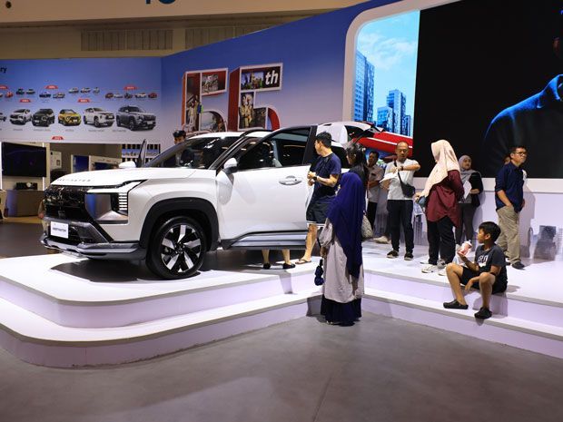 Mitsubishi Destinator 