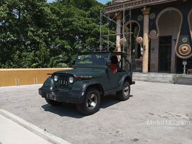 mobil Jeep bekas Rp50 jutaan