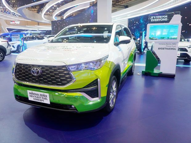 Toyota Kijang Innova Zenix HEV Flexy Fuel Concept di GIIAS 2024