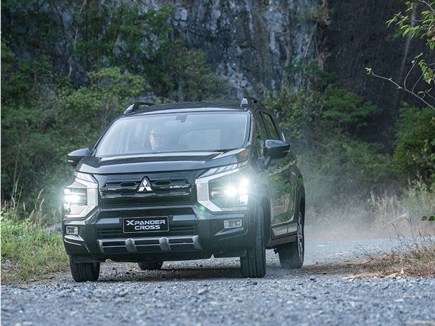 Mitsubishi Xpander Cross hybrid 