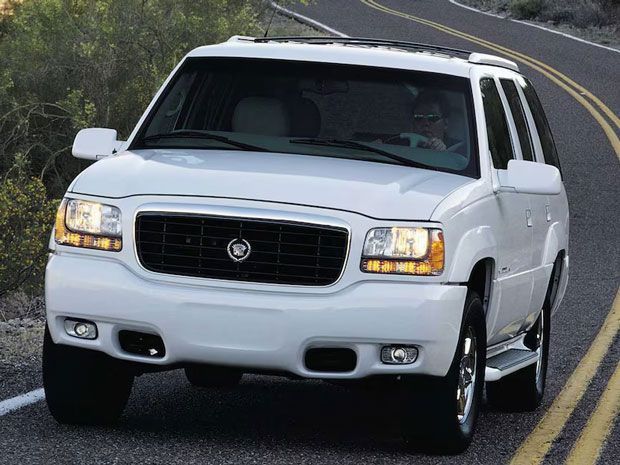 Cadillac Escalade Generasi Pertama