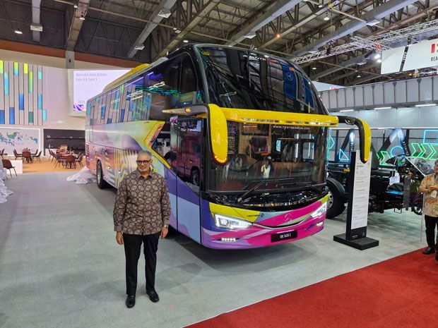 Bus Mercedes-Benz Euro 4 di GIICOMVEC 2024