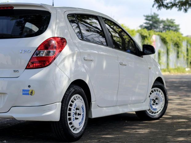 modifikasi mobil rally look