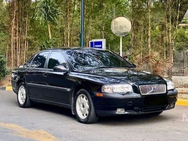 rekomendai mobil bekas mewah murah