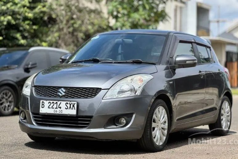 suzuki swift bekas tahun 2016