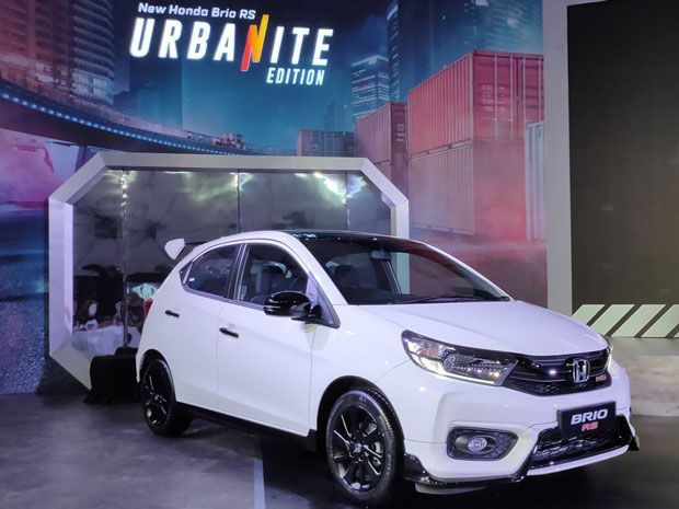 mobil Honda Brio bekas 30 juta
