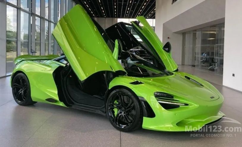 mobil123-mclaren-720s green warna hijau