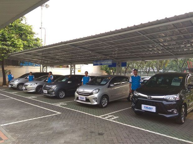 beli mobil bekas