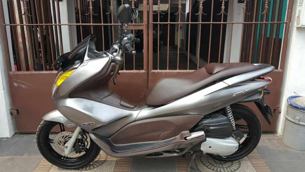 6 Fakta Penting Honda PCX 125 Generasi Pertama, CBU Thailand Built ...