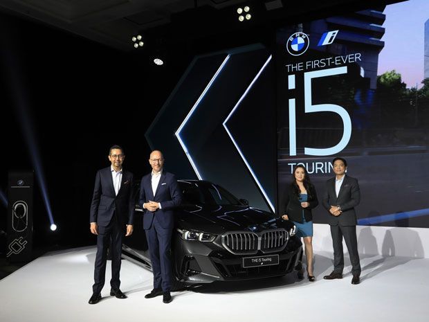 BMW i5 Touring